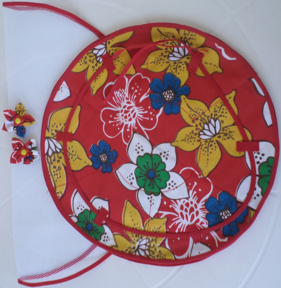 Petisqueira de pano vermelha