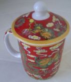 Caneca oriental vermelha